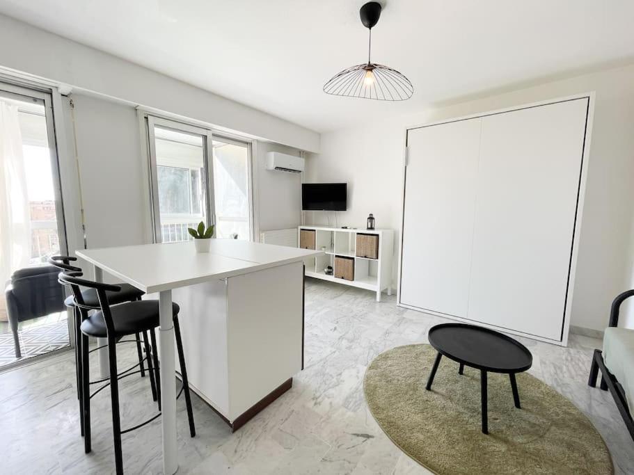 Le Guynemer Apartment *